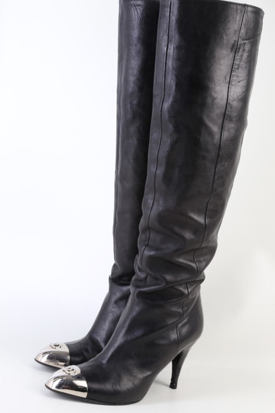 Vintage Chanel CC 2008 G26136 Black Leather Cap Toe Knee High Boots Size 36.5